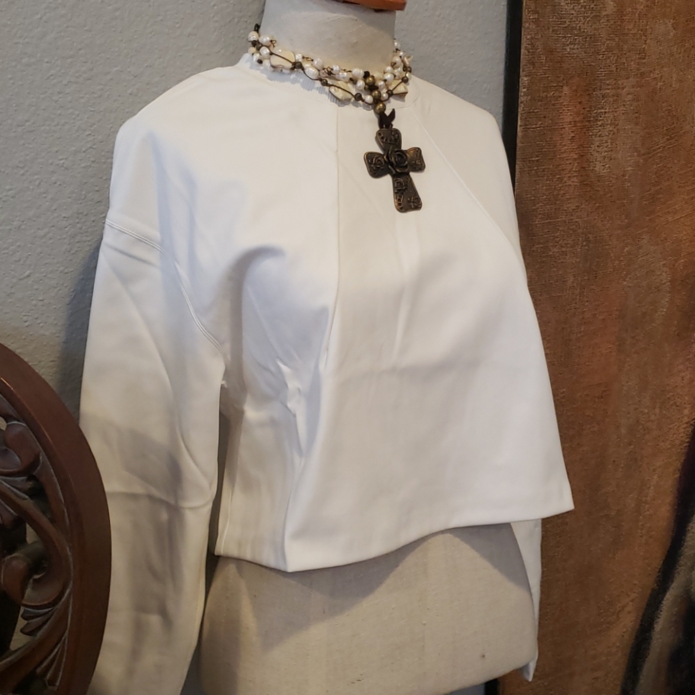 NWOT WREN & WILLA VEGAN LEATHER CROPPED TOP.  XS
